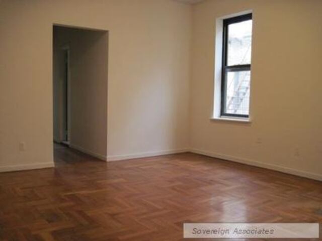 1-Bedroom at 590 Fort Washington Avenue