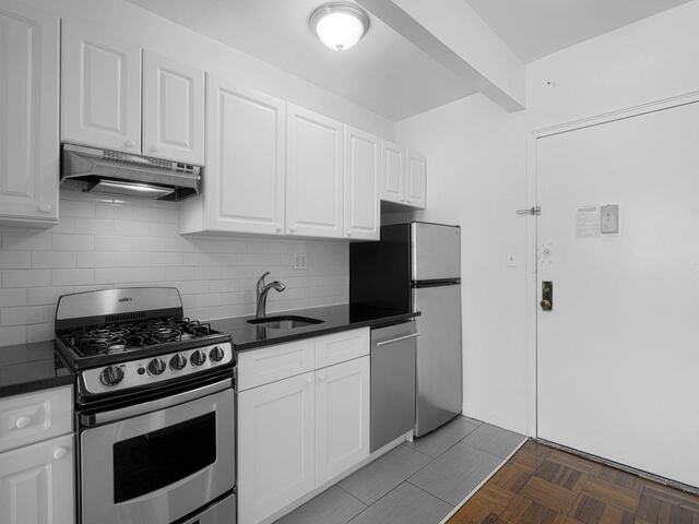 1-Bedroom at South Pierre (aka 160 West 71st)