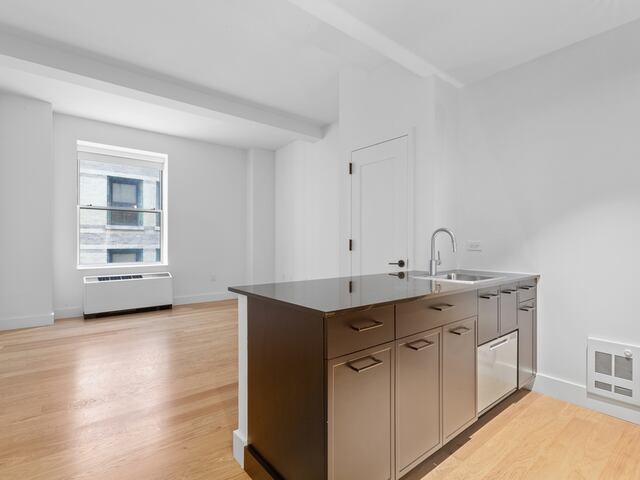 1-Bedroom at 67 Wall Street