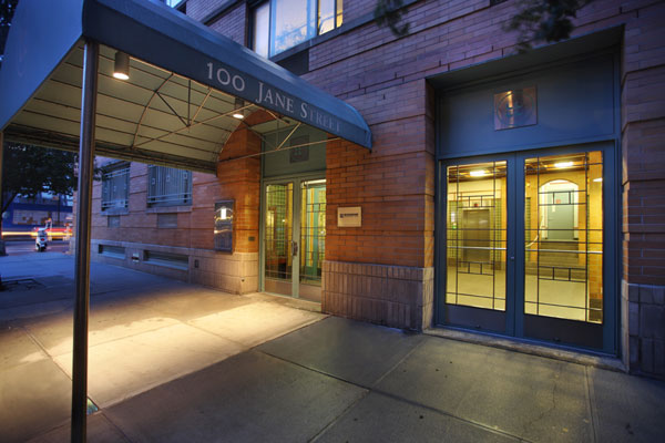 100 Jane: Entrance