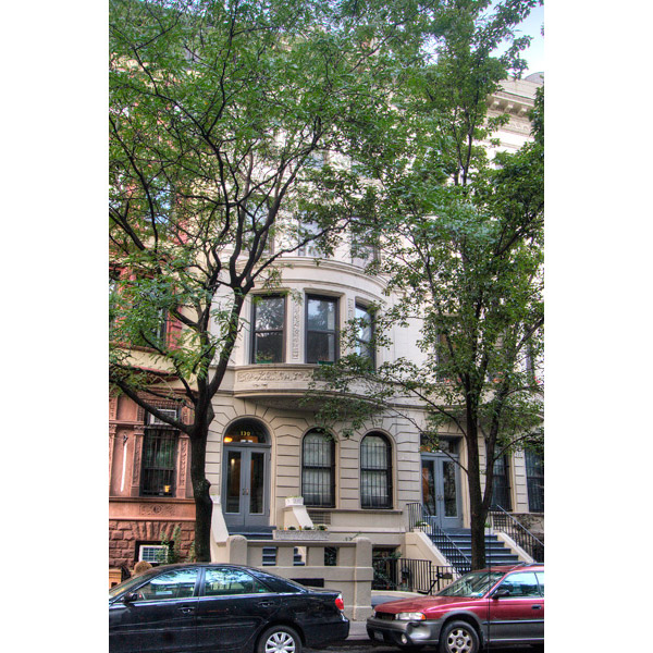 130 West 80th Street: FaÃ§ade