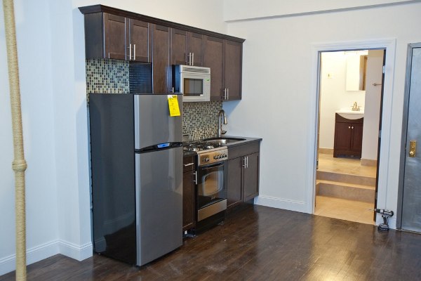 164 Ludlow street: Kitchen (1)