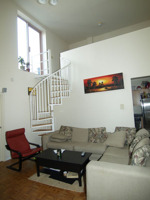 194 East 2nd street: Living room