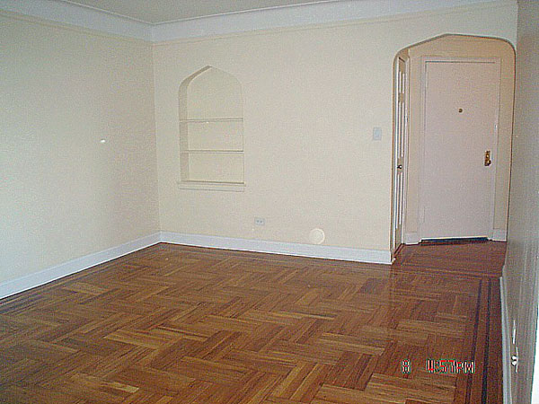 2147 East 17th: Living Room