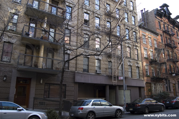 220 East 25th: Lower Floors