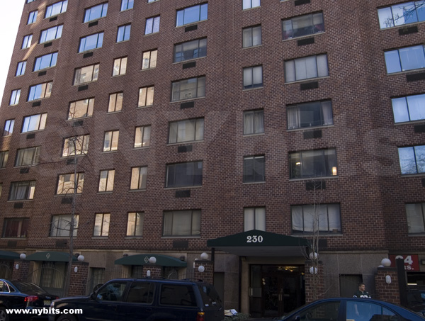 230 East 30th: Lower Floors