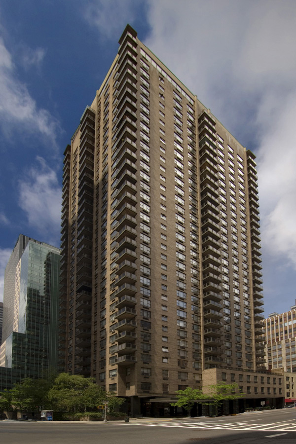 245 East 40th: Building (Rendering)