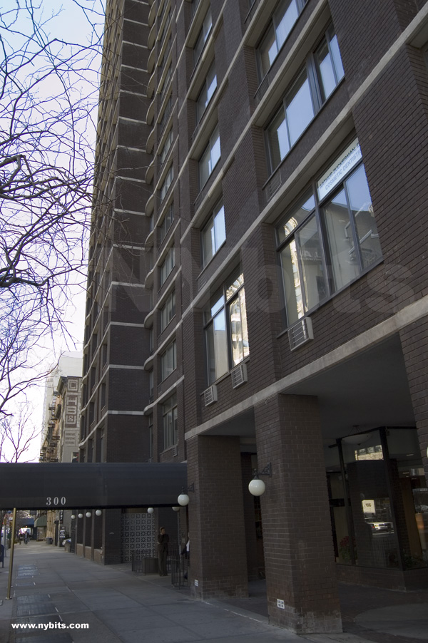 300 East 34th: View along 34th