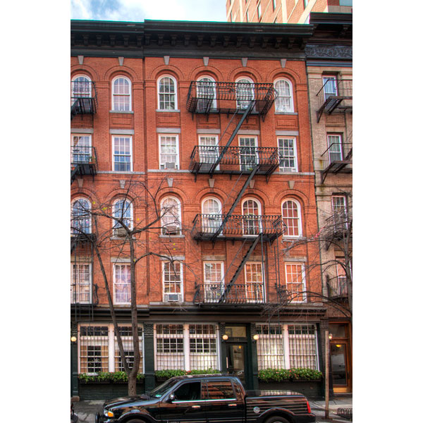 304 East 92nd Street: FaÃ§ade