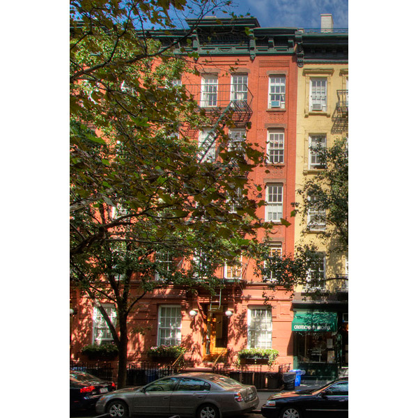 309 East 81st Street: FaÃ§ade
