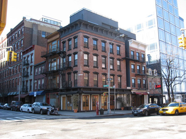 322 Spring street: Building