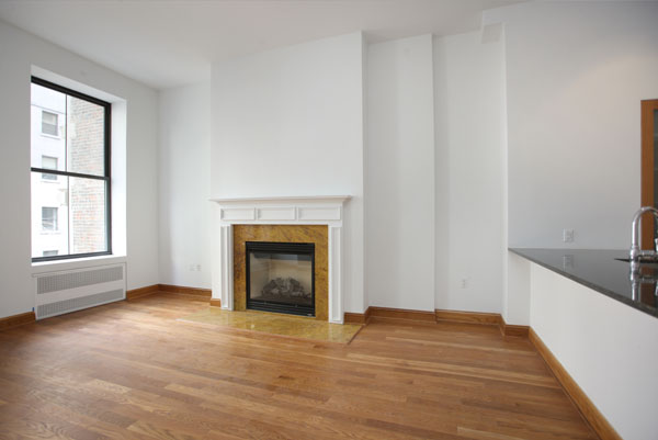 34 East 22nd: Model Living Room