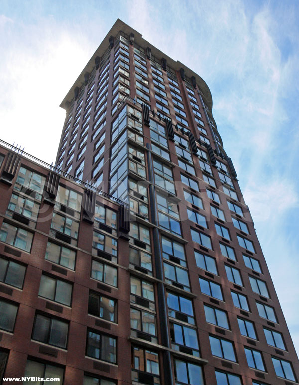 The Upper Floors at 400 Chambers