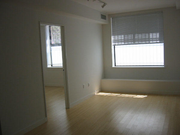 43 Avenue C: Residence