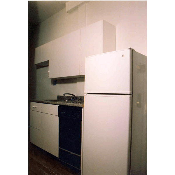 516 East 11th street: Kitchen