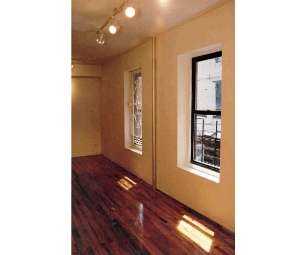57 Pitt street: Living Room