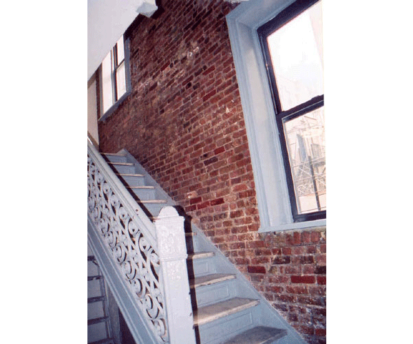 635 East 9th street: Stairs