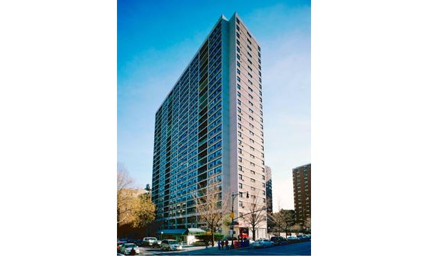70 West 95th street: The Building