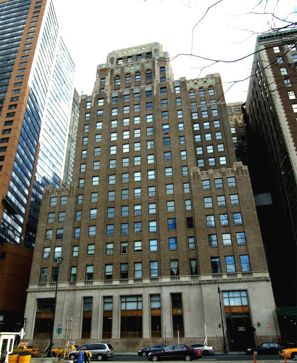 Post Towers: Exterior