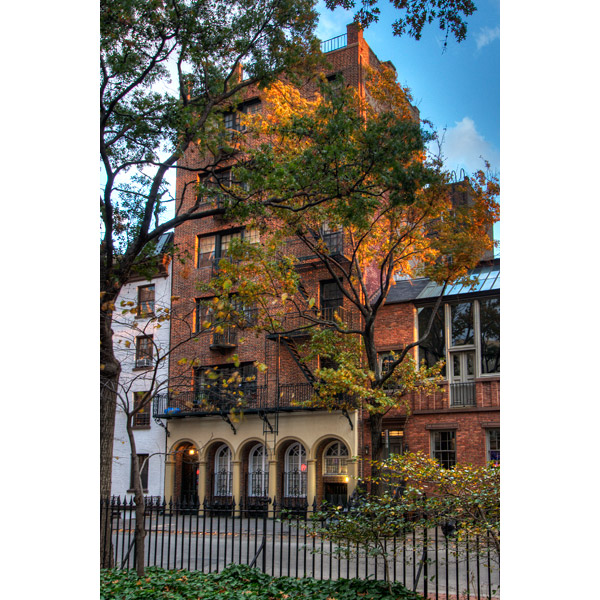 92 Grove Street: FaÃ§ade
