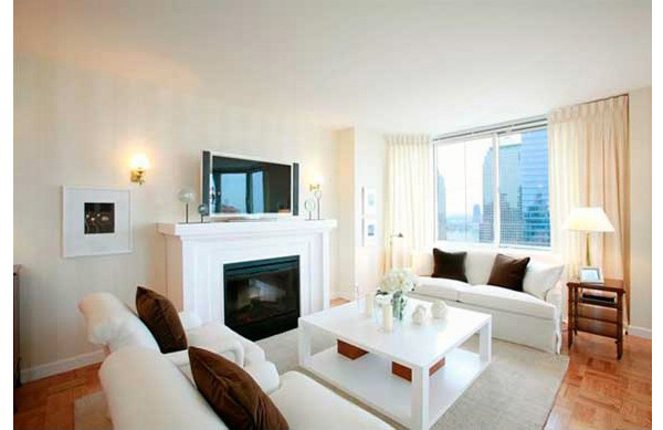 Barclay Tower: Living Room