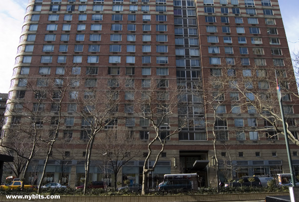 Boulevard Residentials: Lower Floors