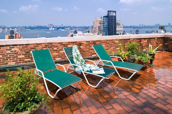 London Terrace Gardens: Sun deck