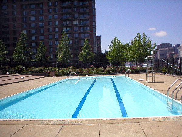 Manhattan Park - Swimming pool