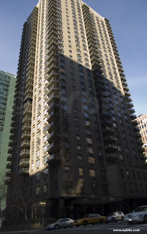 245 East 40th: Building