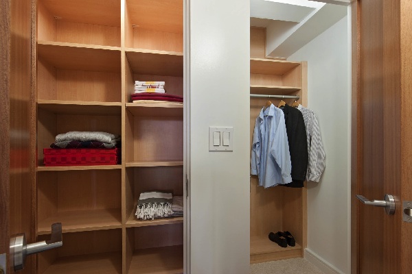 PCV: Closets
