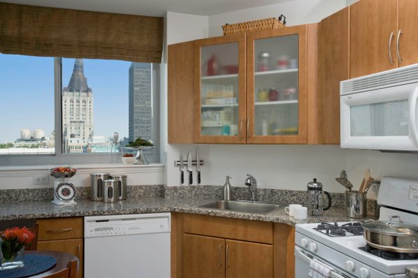 The Capitol at Chelsea: Kitchen