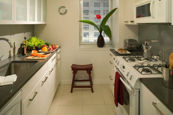 The Melar: Kitchen