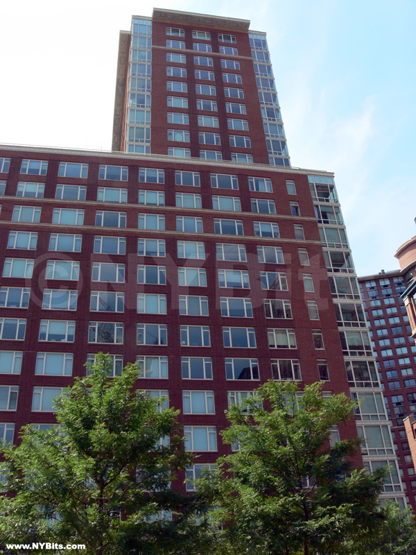 TriBeCa Green: the Building