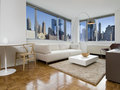 Archstone Clinton: Living room