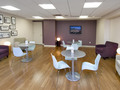 250 W 50: Lounge (2)