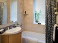 The Capitol at Chelsea: Bathroom